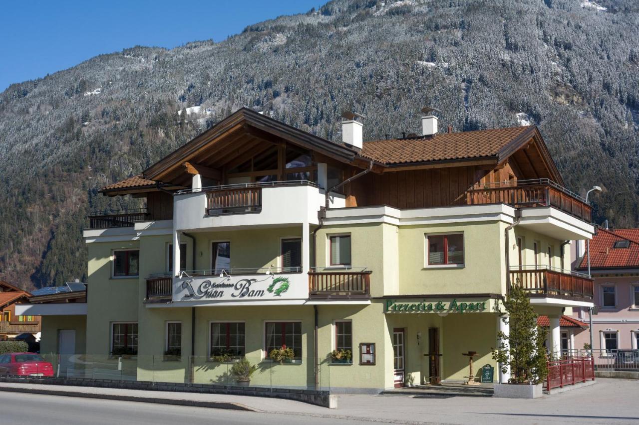 Apartments Zum Grian Bam Ried im Zillertal Exterior photo